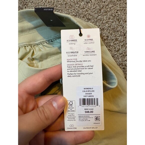 NEW CALIA Nyluxe Mid-Rise Relaxed-Fit Ankle Joggers in Soft Green Size Small - Picture 8 of 11